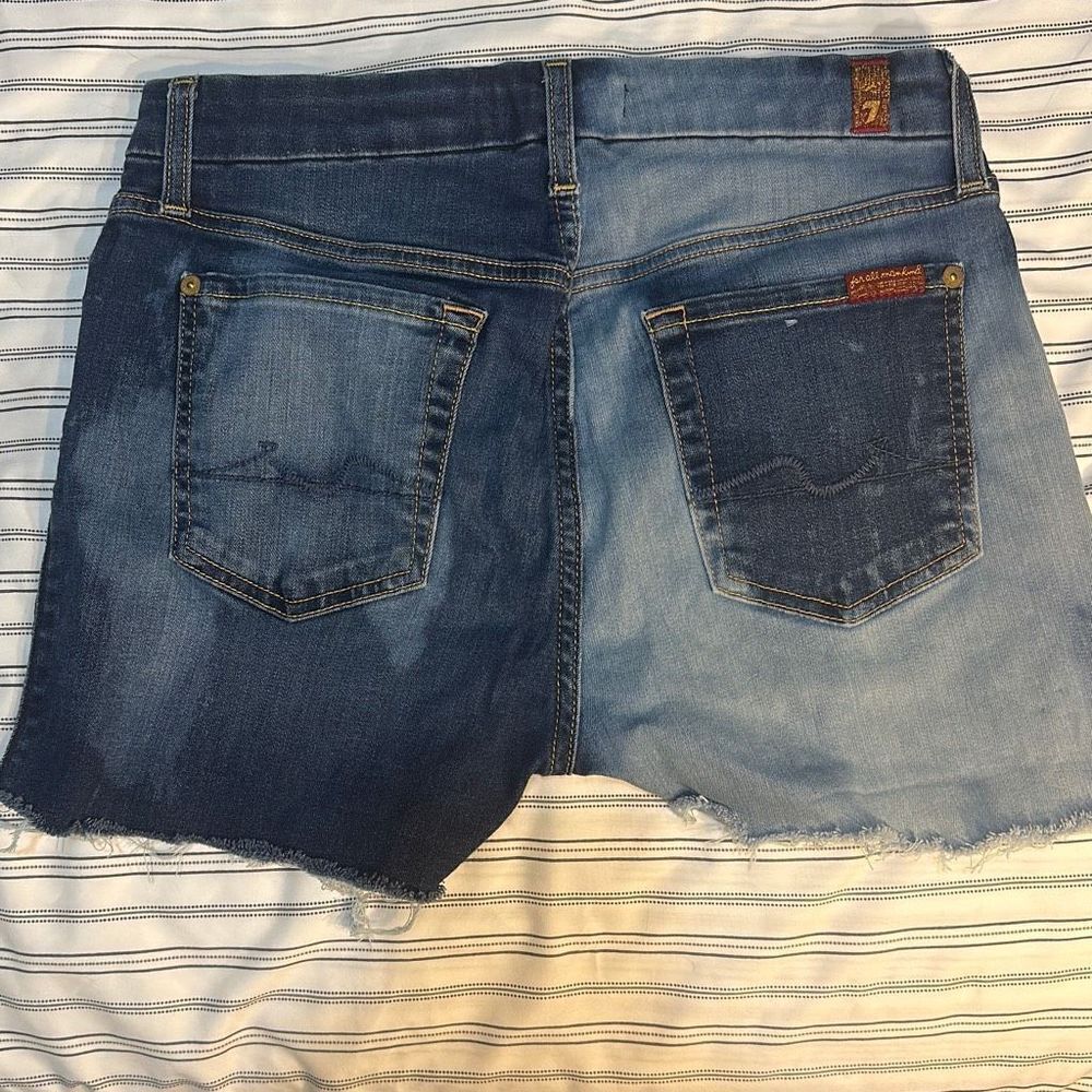 7 for all mankind Jeans Shorts Size 28. Waist: 28 inches